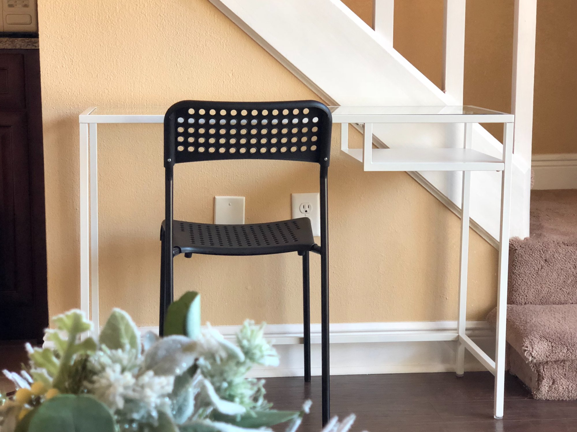 Lakeside Villa Orlando - granite kitchen with stove