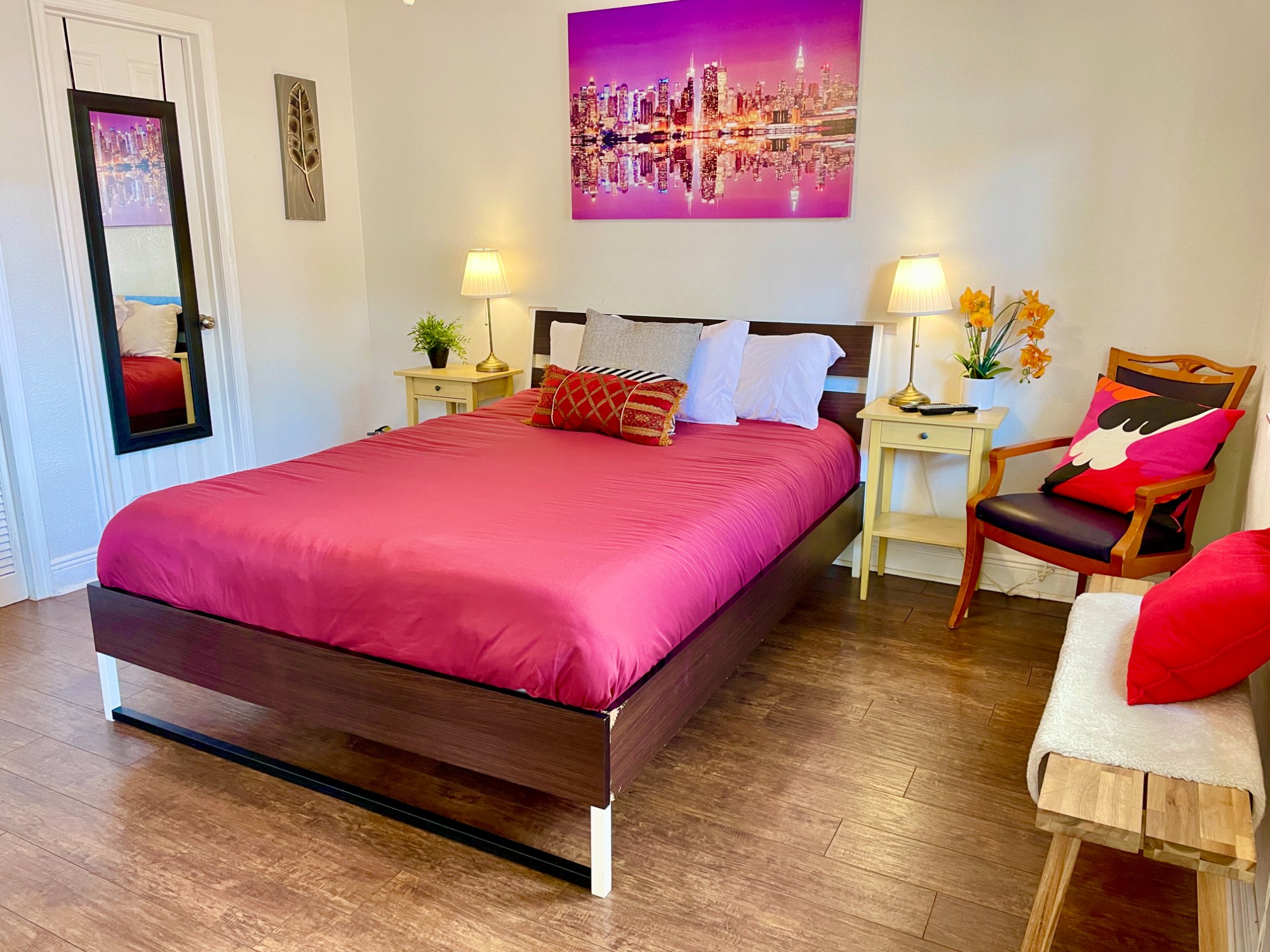 Private Lake Studio – interior