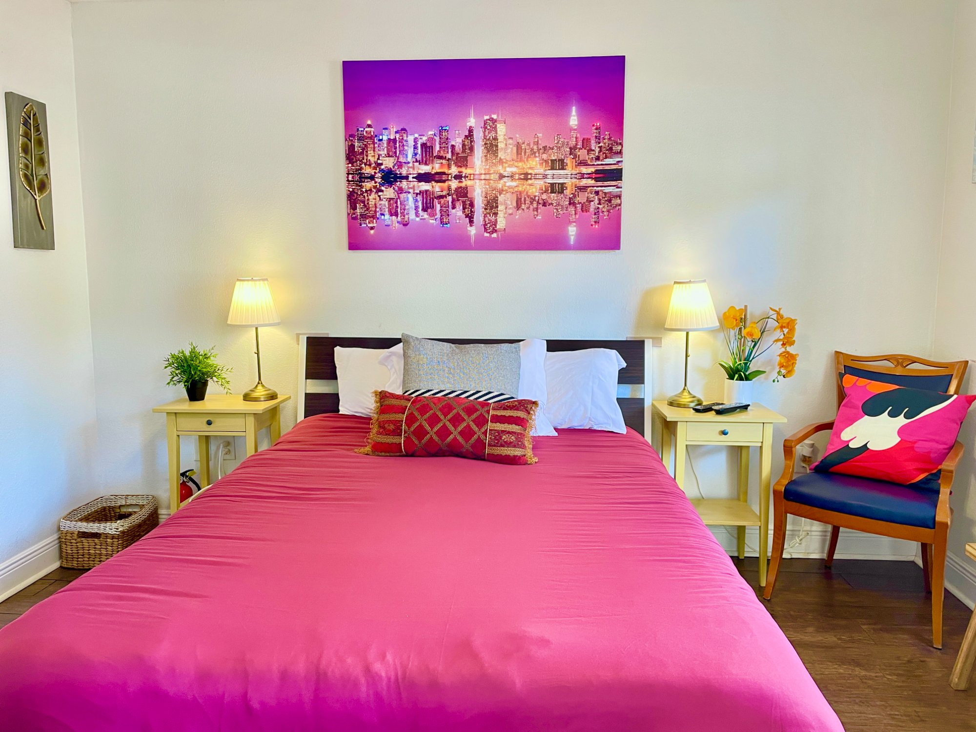 Private Lake Studio Orlando near Universal Disney Convention Center lake views